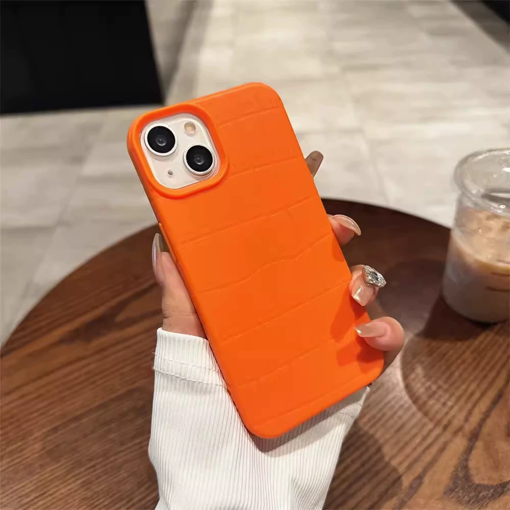 Силиконовый чехол (Apple) для iPhone 16, совместимый с iPhone 15 Pro — матовая поверхность, ударопрочный