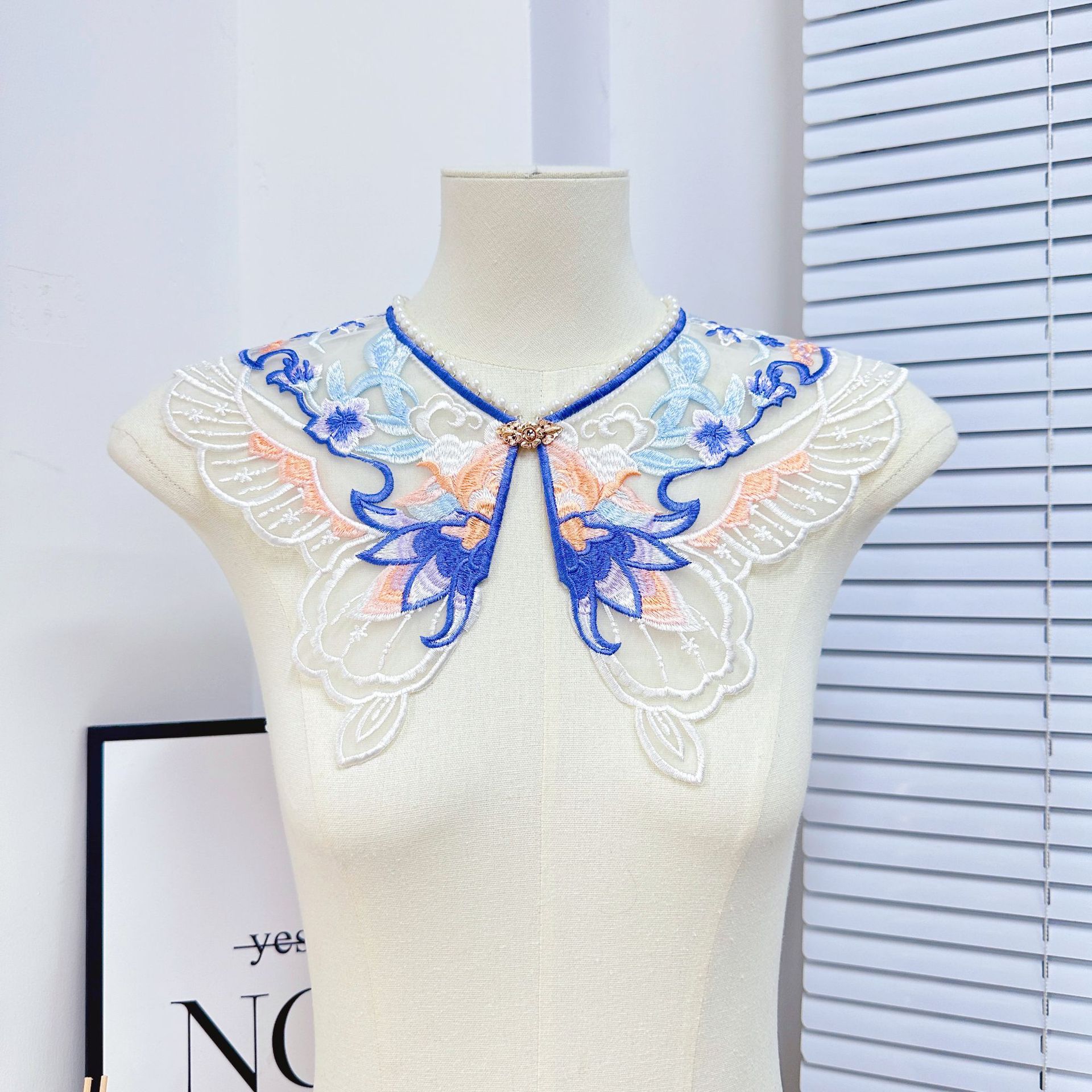 Estilo antiguo colorido bordado trabajo pesado con cuentas borla collar falso mujeres hanfu Maxi vestido a juego collar image 7