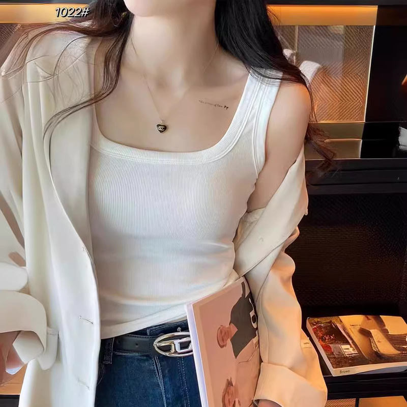 2025 Spring and Summer New Style Sleeveless Large U-Neck Bottoming Shirt for Women to Wear as Outerwear, Work Clothing Style, Reversible Breast-Covering Vest