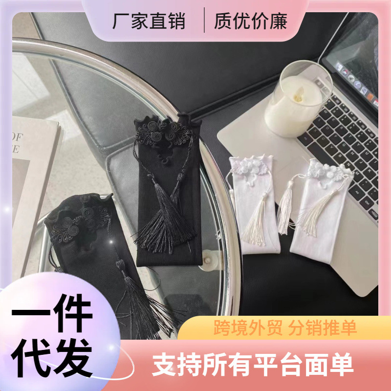 New Chinese-style buckle Chinese style spring and summer thin national tide black and white solid color cheongsam buckle tassel piled socks mid-tube women's socks New Chinese-style buckle Chinese style spring and summer thin national tide black and white solid color cheongsam buckle tassel piled socks mid-tube women's socks