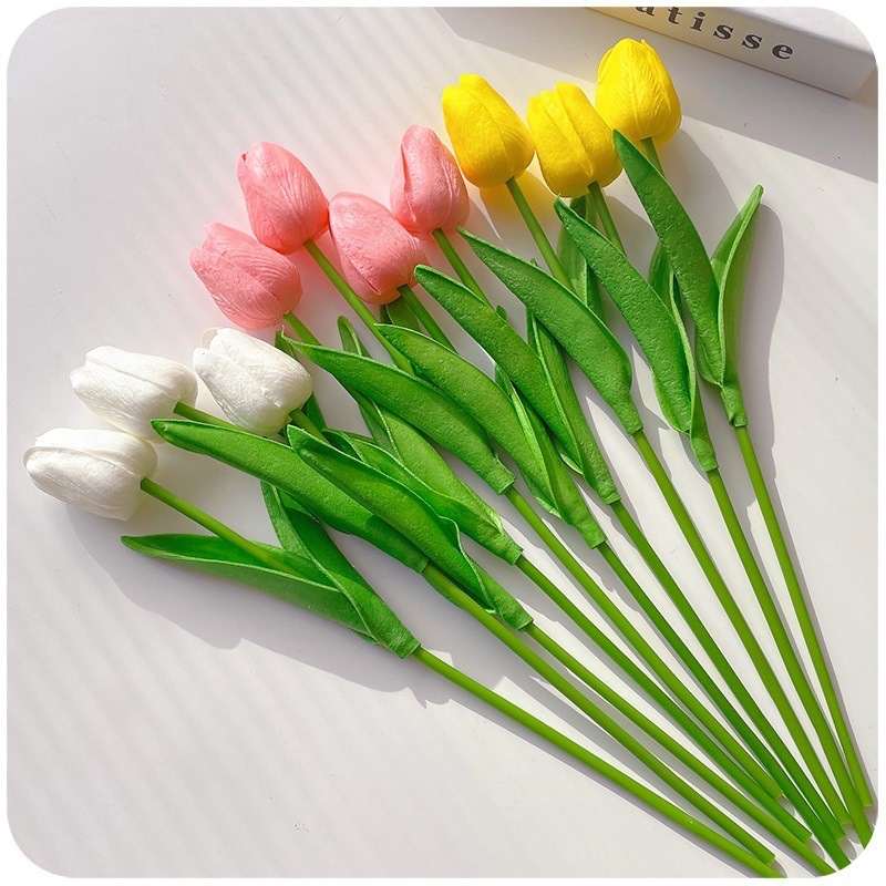 Flores florales Decoración de la sala de estar Decoración Decoración Ramo biónico Tulipán Flor seca de lujo ligero Flor falsa Decoración eterna