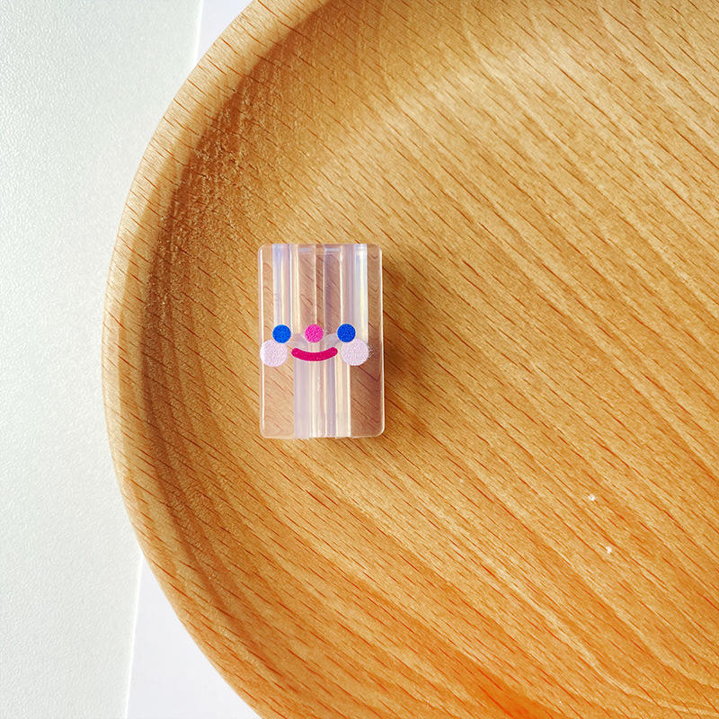 Line sleeve-blush smiley face