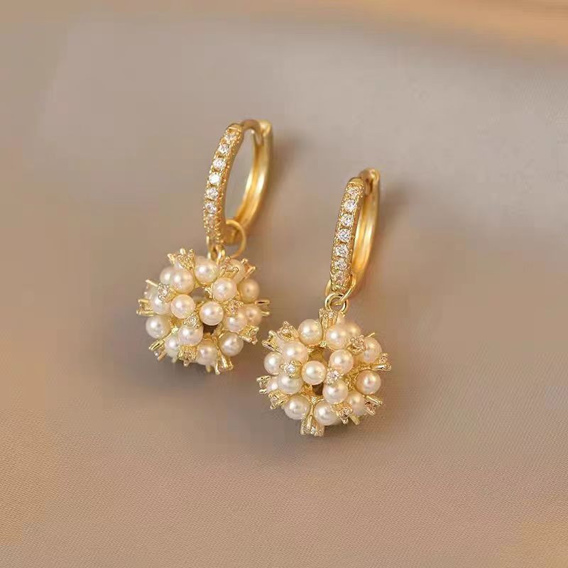 Hong Kong Style Pearl Earrings for Women, High-End 2026 New Trendy Personality Exquisite Temperament Earrings Wholesale 925 Silver Ear Studs