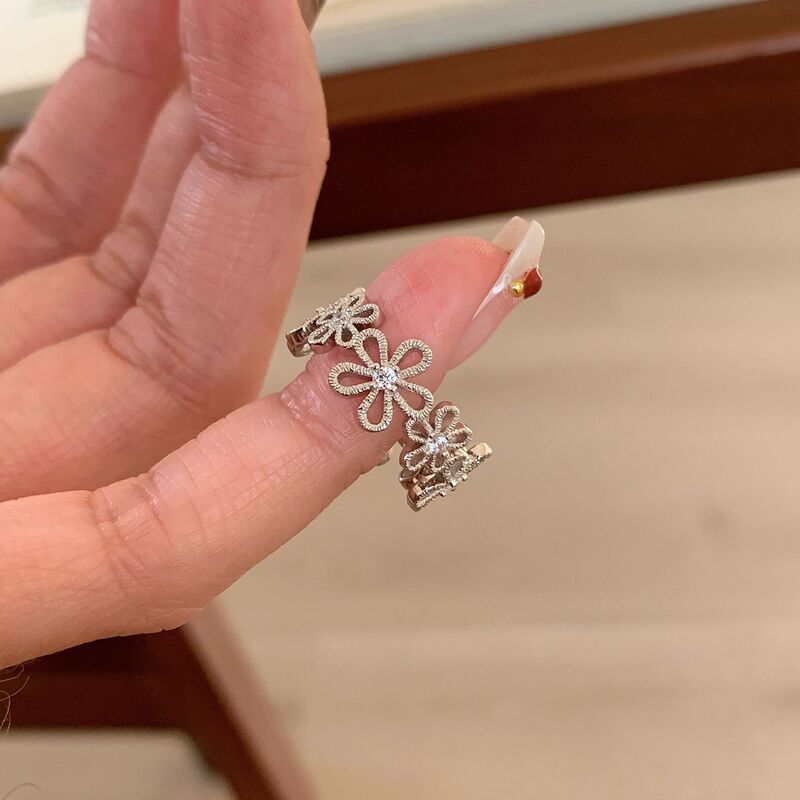S925纯银蕾丝花环戒指女花影织情镂空花瓣花朵小众设计高级感指环|undefined