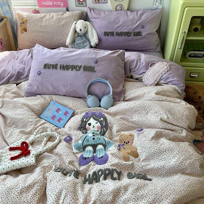 Toallas de algodón lavados con agua bordadas cuatro piezas juegos de estudiantes de tres piezas juegos de dormitorios de chicas fábrica de dibujos animados al por mayor