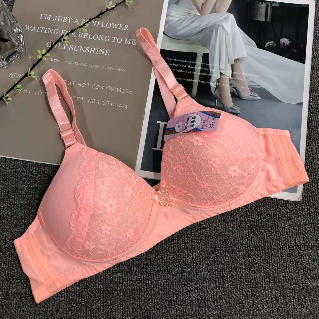 Sujetador de la ropa interior de la Madre Tres pechos delgada de mediana edad y ancianos sujetador inalámbrico de algodón pequeño pecho empuja hacia arriba más sujetador de tamaño al por mayor