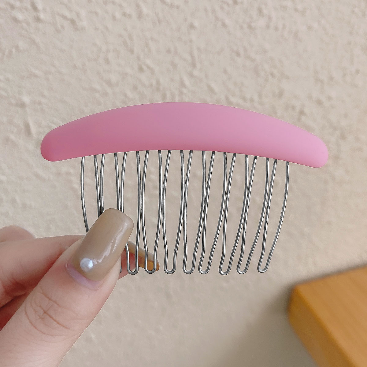 Enchufe inverso flequillo peine del pelo cabeza de la cacerola accesorios para el cabello Coreano femenino dulce insertar peine cabeza trasera cabello roto updo tarjeta de pelo clip de enchufe