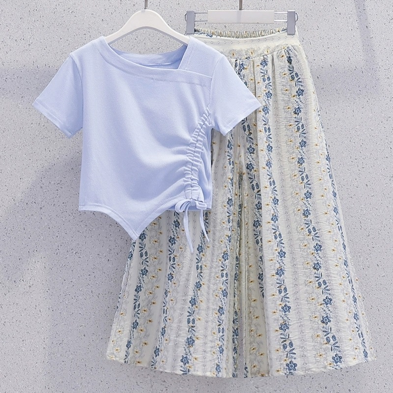 Girls' Short-Sleeve T-Shirt Set, Summer New Style, Children's Fashionable Drawstring Top and Floral Wide-Leg Pants Two-Piece Set