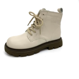 童皮鞋;童皮靴;童板鞋