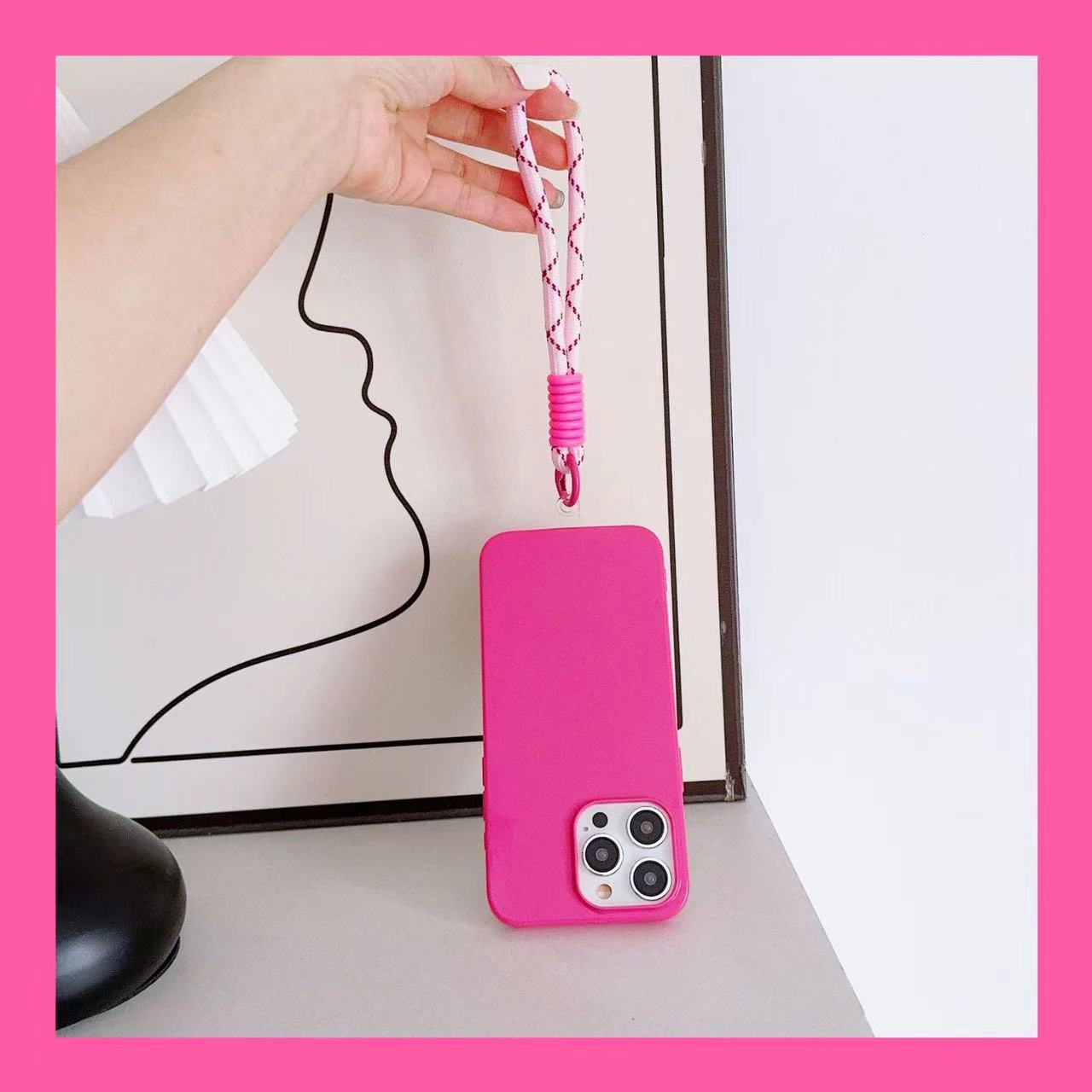 보조 컬러 핑크 + 로즈 레드