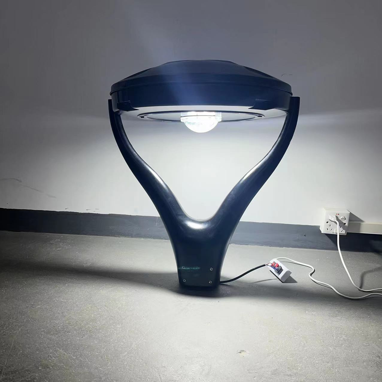 Cabezal de luz LED para jardín de 100 vatios, accesorio de iluminación de jardín de paisaje de aluminio en forma de Y de 3 metros, estándar europeo, cabezal de farola de suministro transfronterizo