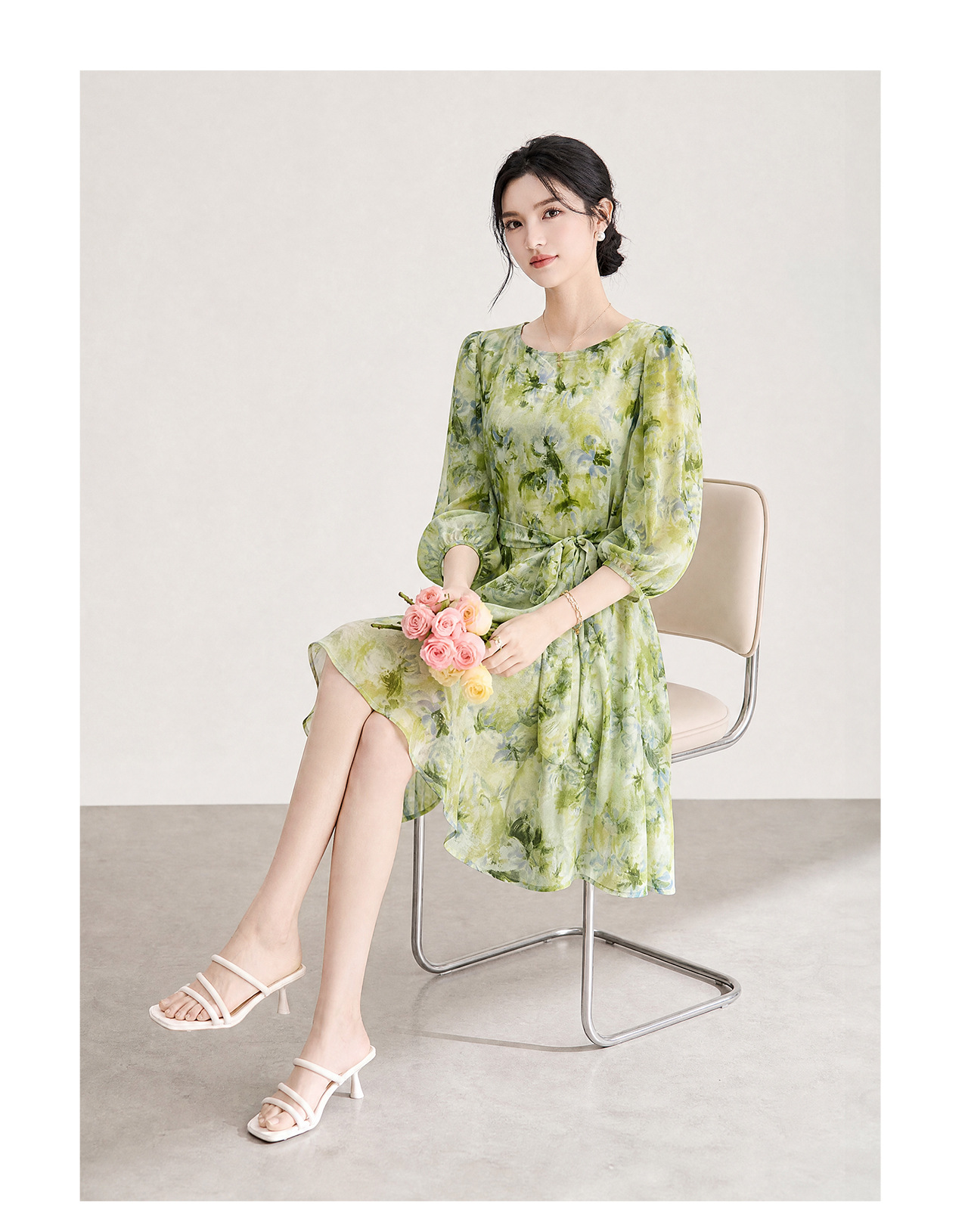 Đầm maxi nữ tay phồng hoa nhí chất liệu voan chiffon — xanh lá cây chi tiết 20