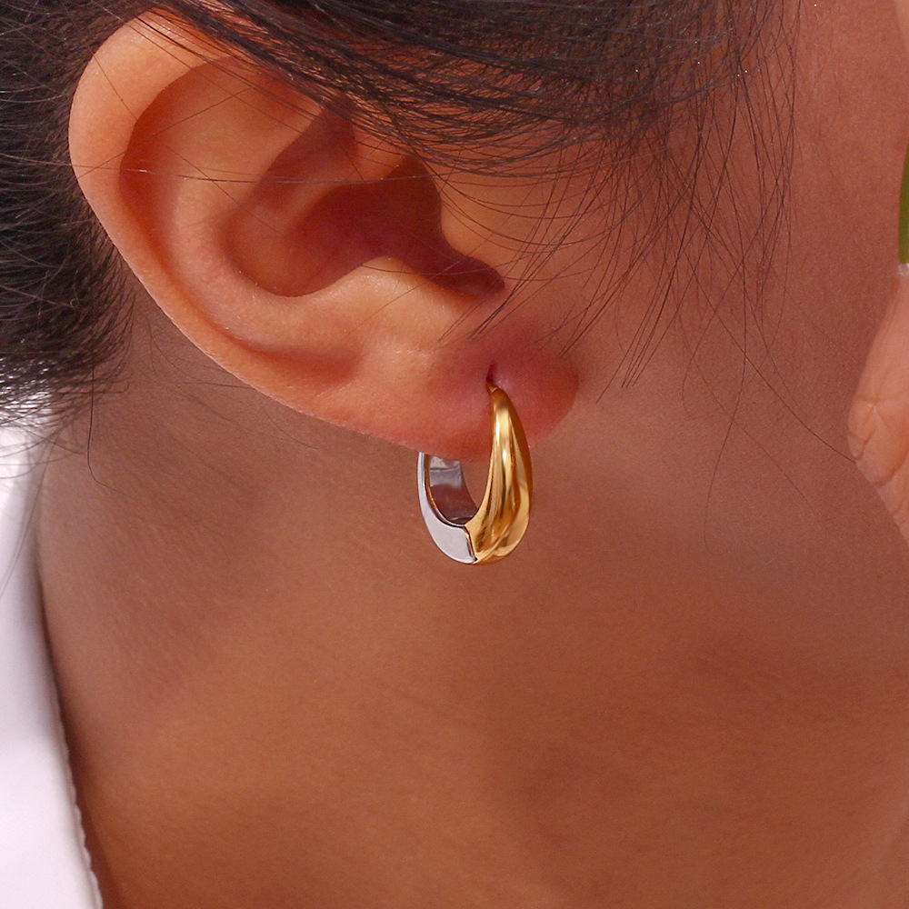 Mini Pear Shape Earrings 10