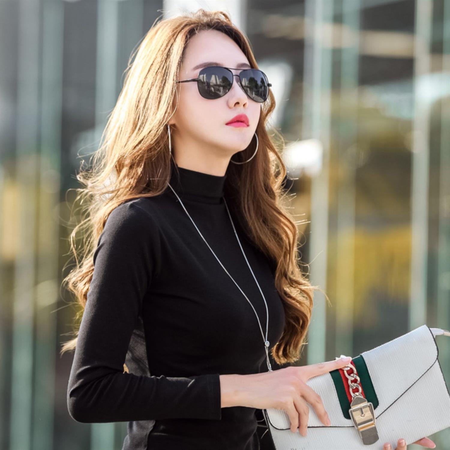 검은색
