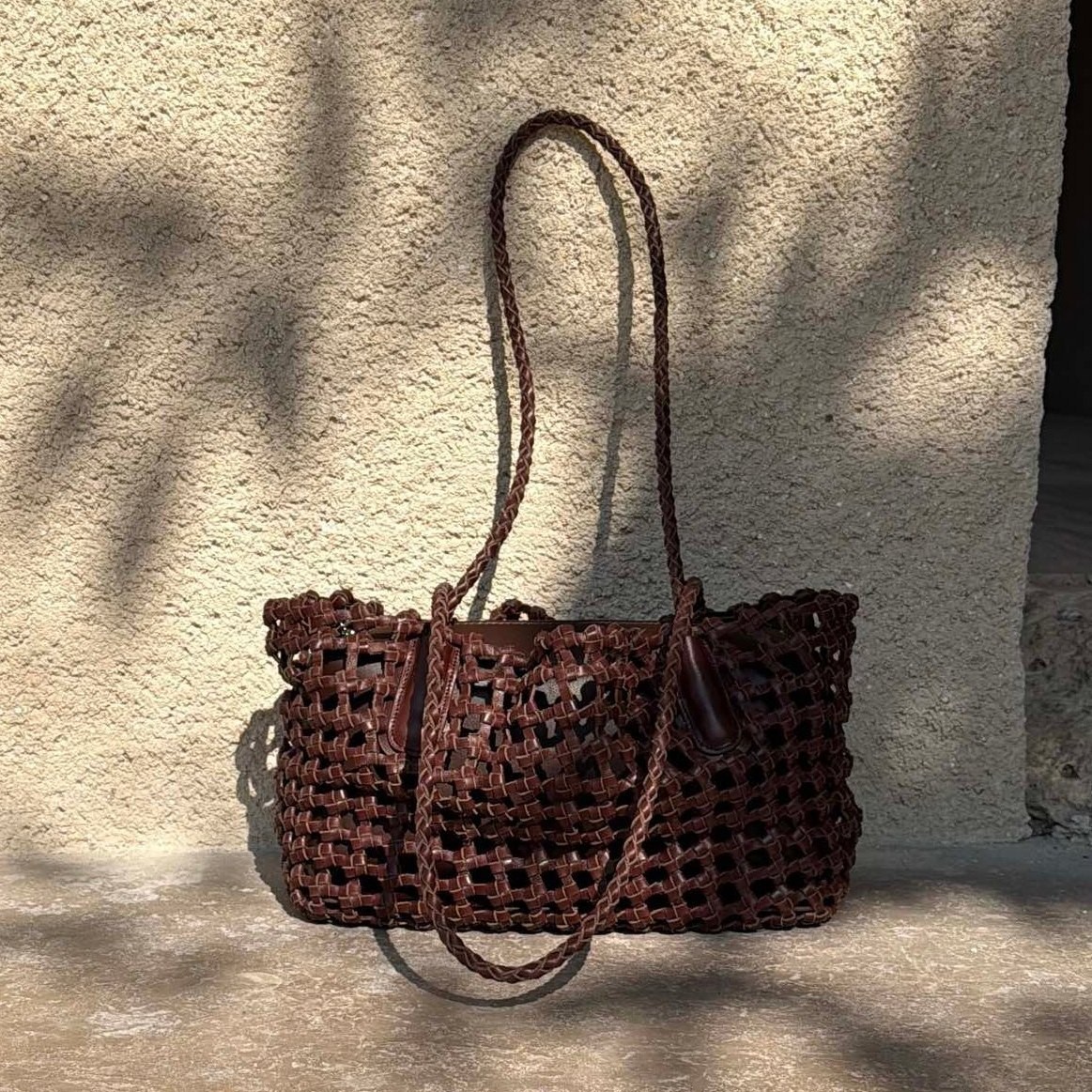 Hand-Woven Hollow Out Cowhide Leather Shoulder Bag French Style Market Basket Vacation Tote Beach Bag For Women