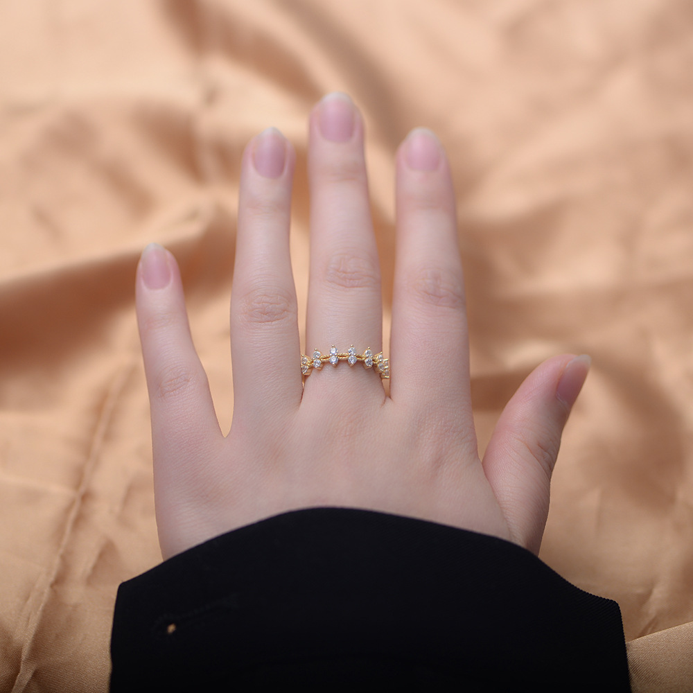 Anillo de circón chapado en oro de plata esterlina s925 hembra europea y americana transfronteriza nuevo diseño de nicho de lujo ligero de alto grado anillo ins