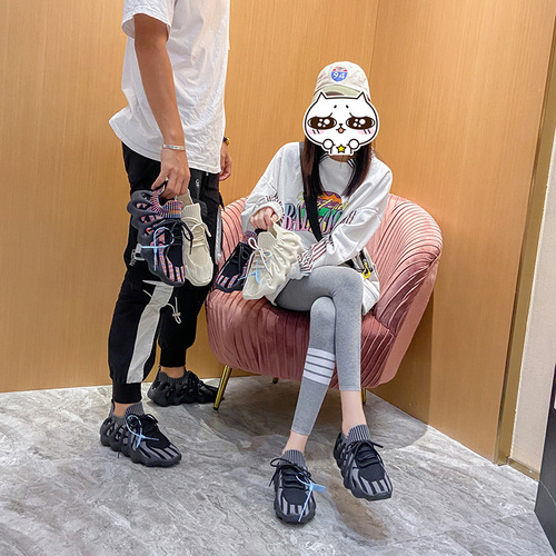 Couple flying knitted socks shoes for women and men 2024 spring new Korean style breathable sports and casual shoes Octopus running shoes