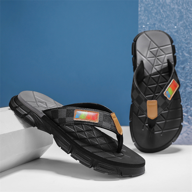 2025 verano nuevo estilo de los hombres chanclas zapatos de playa con clip exterior tendencia casual antideslizante moda sandalias y zapatillas hombres