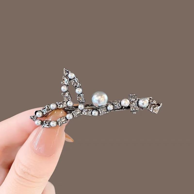 진주 라인스톤 피쉬테일 클립