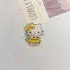 노란 옷 kt2.8cm * 2.4cm (단장)