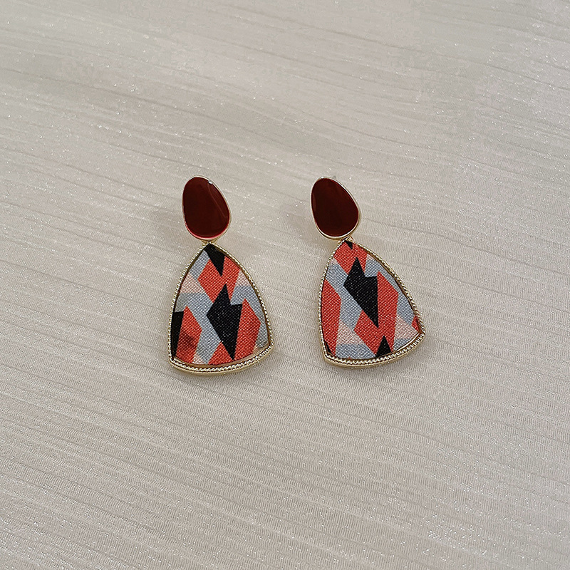 Pendientes de alta calidad de estilo francés de celebridades en línea para mujeres 2022 nuevos pendientes elegantes de moda pendientes populares pendientes largos pendientes Retro