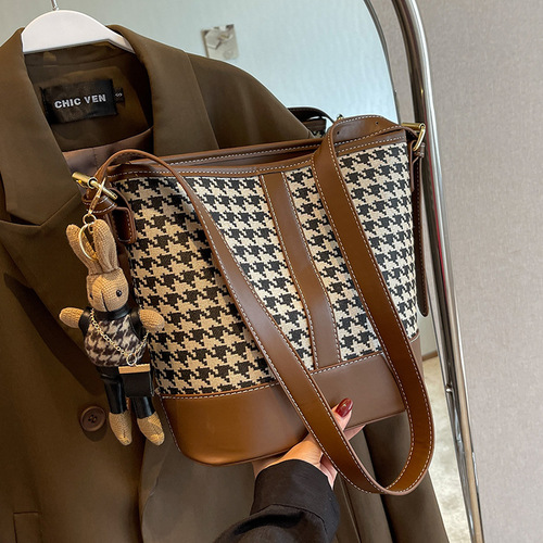 格子包包女包2024新款时尚高级质感女士水桶包百搭单肩斜挎包