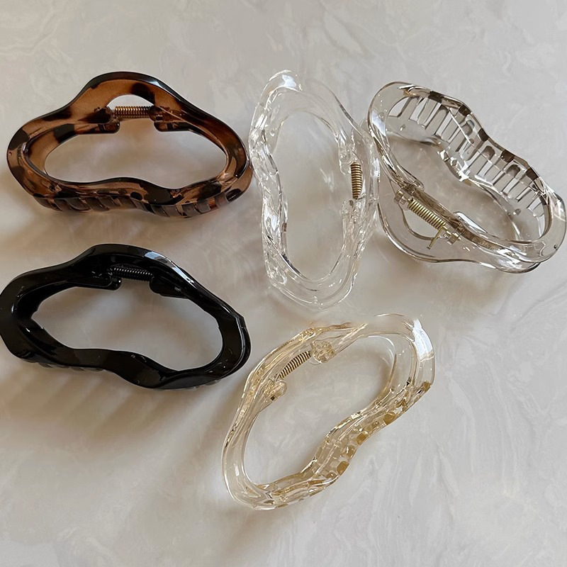 Transparent Clouds Autumn and Winter Large Hairpin Women's 2023 New Back Head Shark Clip Advanced Sense Disc Hair Grab Clip Headwear