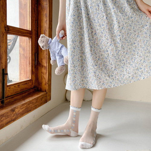 Spring and summer ins trendy thin glass silk daisy mid-calf socks Japanese sweet transparent lolita cassock socks for women