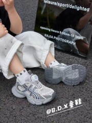 儿童老爹鞋2025秋季新款旋转纽扣跑鞋女童时尚百搭休闲轻底运动鞋