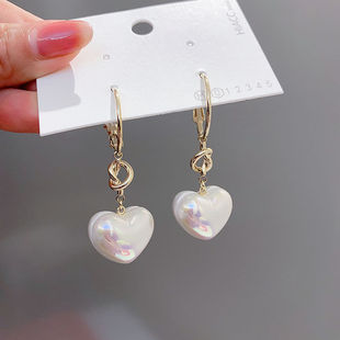人鱼姬耳环感法式网红2022新款爱心珍珠网红极简春季925银针现货