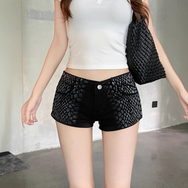 Hot Girl Y2K Black Snake Print Low-Waist Denim Super Shorts for Women 2025 Summer Tight-Fitting Slimming Hip-Hugging Stretch Hot Pants Ins