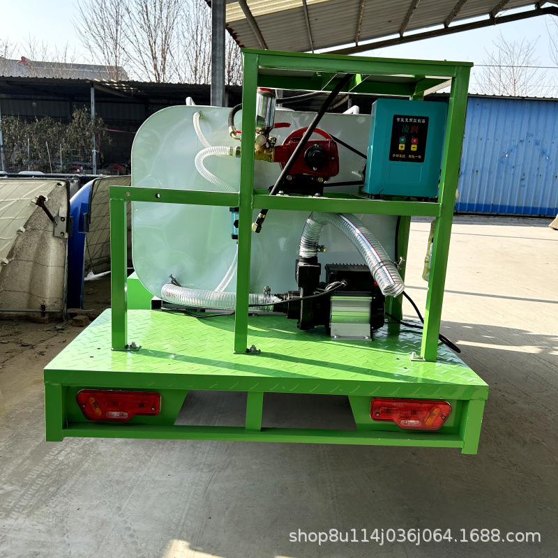 Cross-Border Sales of Small Electric Sprinkler Trucks, Three-Wheeled Low-Noise Irrigation Vehicles for Orchards in Southeast Asia and Africa, Support Sea Shipping