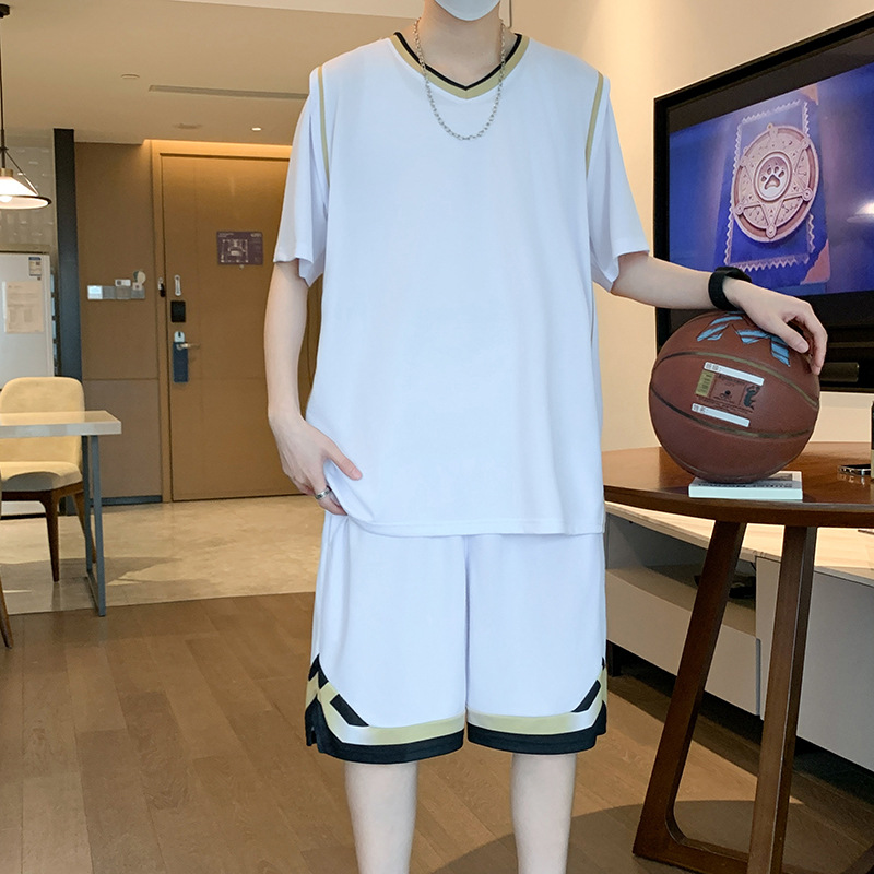 Verano falso de dos piezas juego de mangas cortas de baloncesto deportivo de estilo masculino con un conjunto de ropa de entrenamiento de jóvenes transpirables rápidamente secos