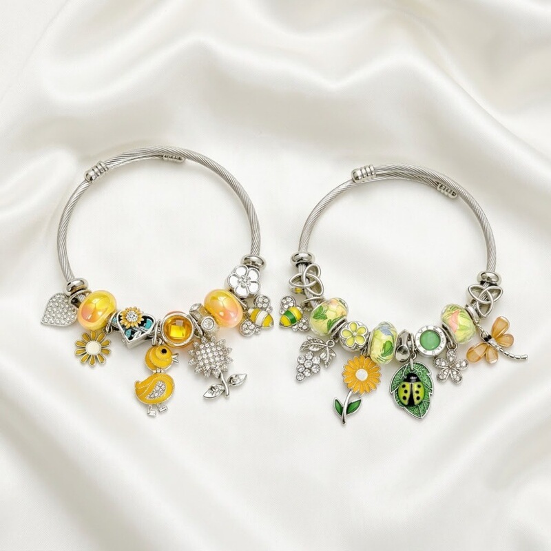 Forest-Style Fresh Daisy, Ladybug, Sunflower, Bee, Pastoral Style Girl's Bracelet, Energetic Little Yellow Duck Sunflower Bracelet Forest-Style Fresh Daisy, Ladybug, Sunflower, Bee, Pastoral Style Girl's Bracelet, Energetic Little Yellow Duck Sunflower Bracelet