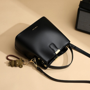 Small bag, shoulder bag, fashionable autumn handheld one-shoulder bag