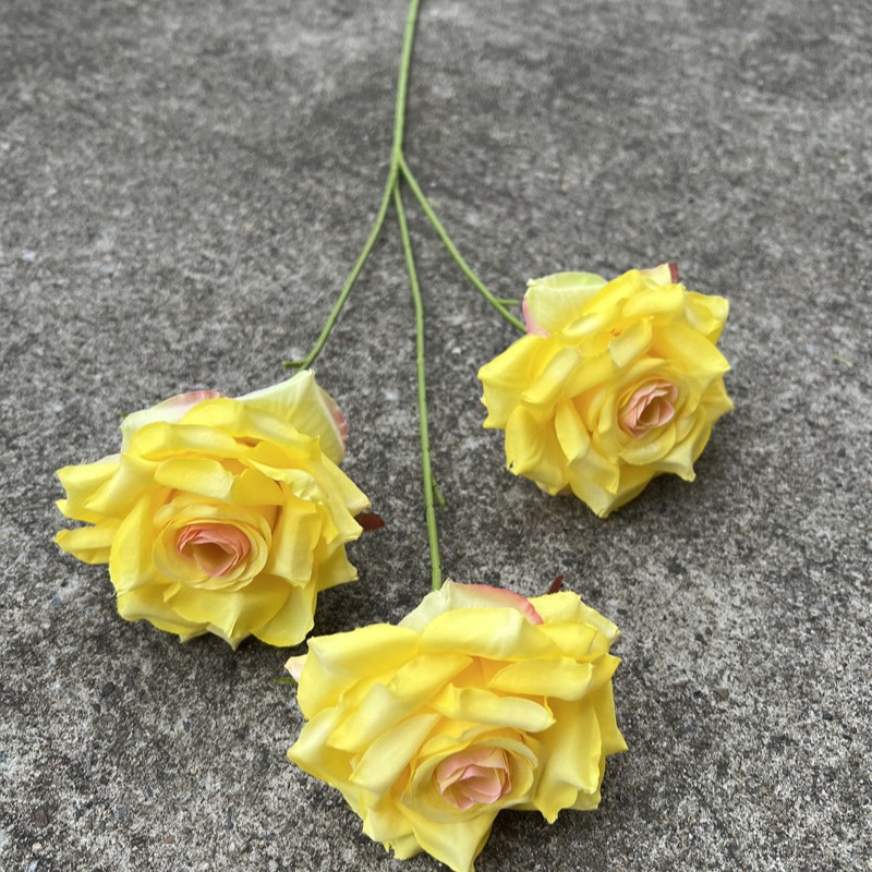 Nueva fábrica de flores artificiales de la boda amarillo leche amarillo limón amarillo fresco al aire libre Salón de la boda decoración flor falsa al por mayor