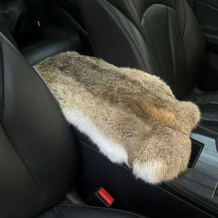 Car new armrest box four seasons rabbit fur real rabbit plush central winter net red hair one whole universal