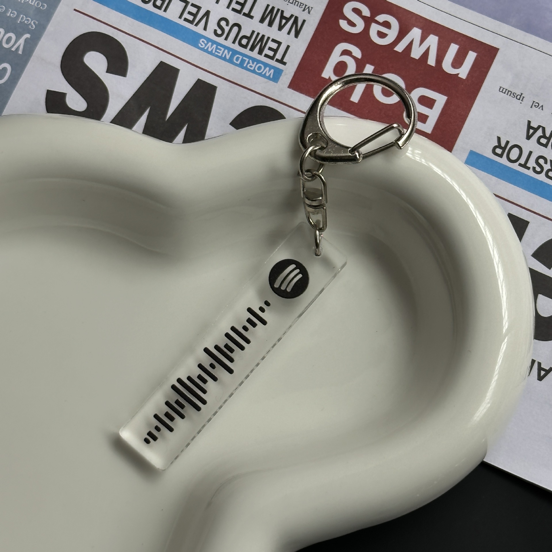 64g Weight Bag Pendant, Keychain Classification 1 Piece Quantity Holiday, Street Occasion Acrylic Material Chocolate, Mobile Phone Pattern Unisex Gender Streetwear Style Streetwear Chocolate Mobile Phone Arylic Unisex Bag Pendant Keychain 3