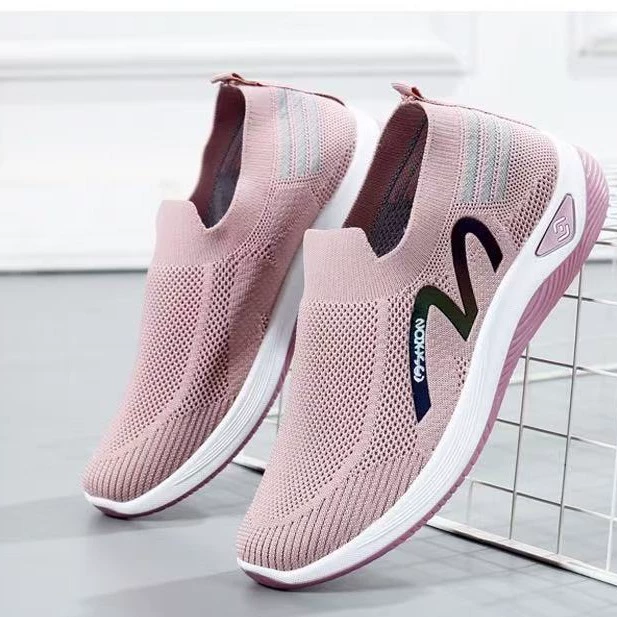 2025 Новый стиль дамы полые повседневные кроссовки дышащая легкая сетка обувь модная мама обувь внешняя торговля оптом