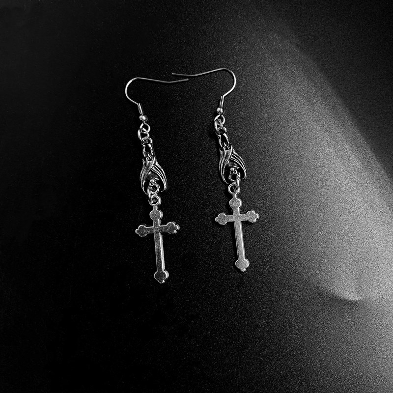 15g Weight Alloy Ear Needle Material Drop Earrings Classification 1 Pair Quantity Holiday, Daily Occasion Alloy Material Halloween Festival Heart Shape, Butterfly, Skull Pattern Women's Gender Hip-Hop Style 1 Pair Halloween Hip-Hop Heart Shape Butterfly Skull Alloy Drop Earrings 11