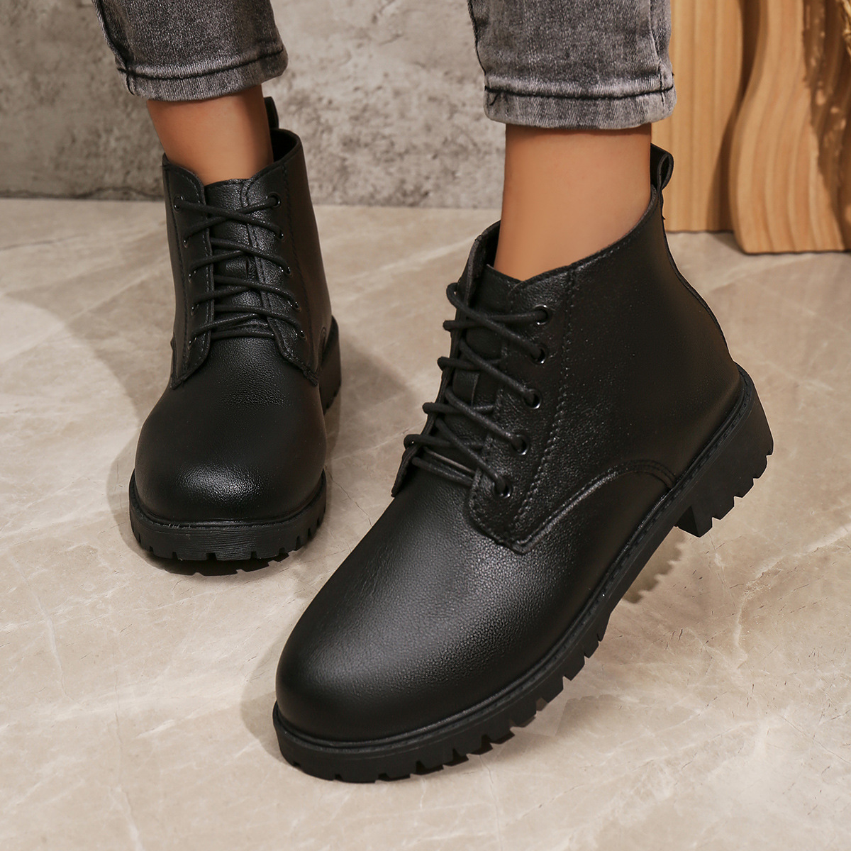 Women's Soft Leather British Style Platform Boots For Autumn_voghion.com