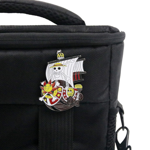 Anime One Piece brooch, Straw Hat Pirates Golden Meri badge, Thousand Miles of Sunshine brooch, pendant