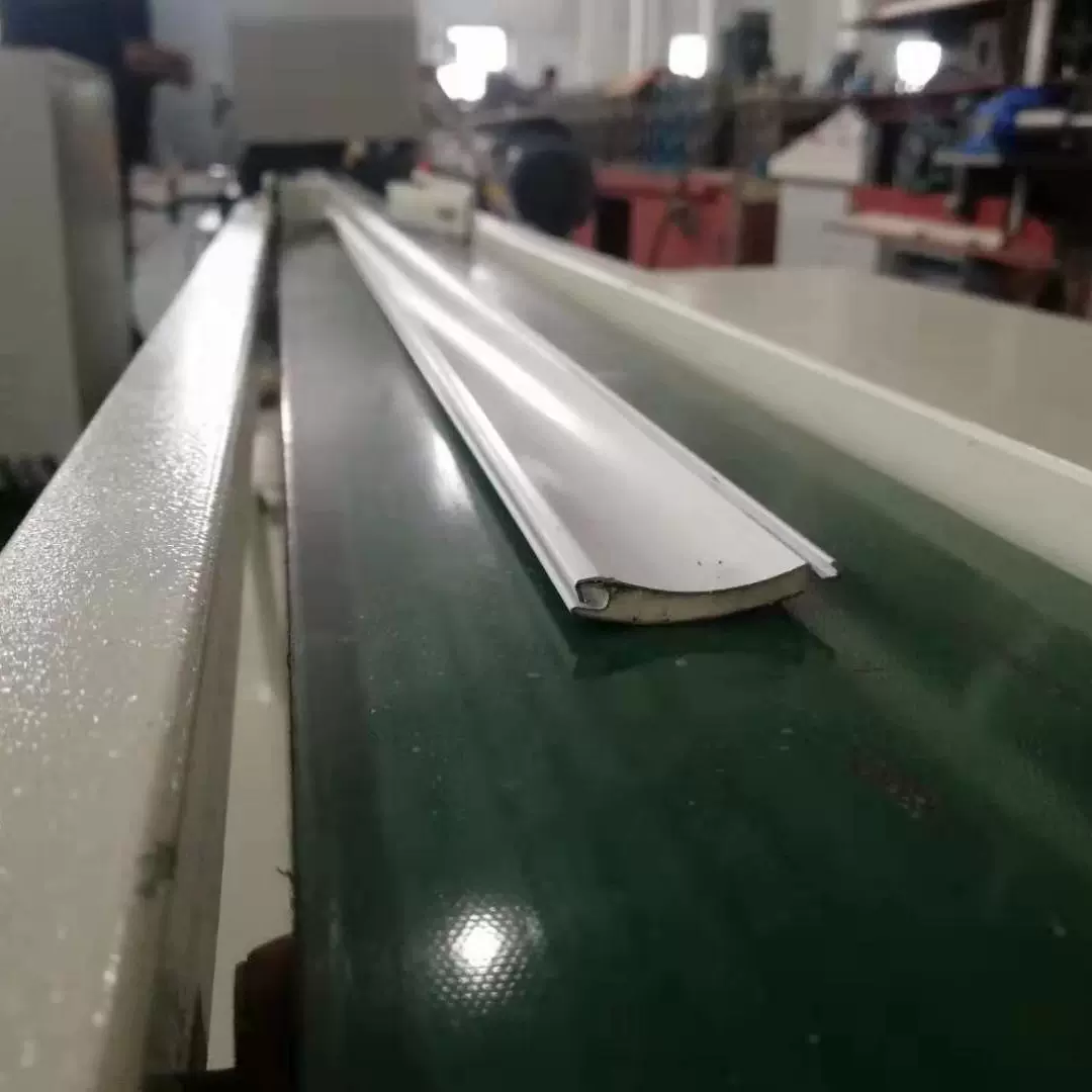 铝合金遮阳天幕专用55帘片成型机，户外铝合金天幕生产设备