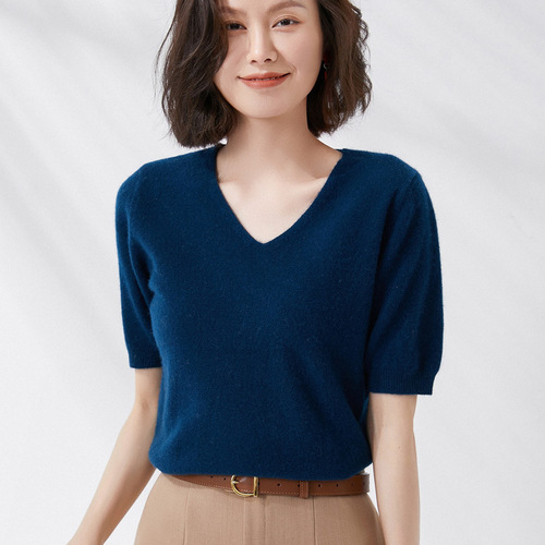 Women's V-neck crew neck knit top, slim fit five finger sleeve, pure color short sleeve, stylish T-shirt, for wholesale, spring and autumn.