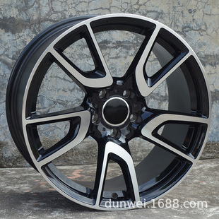 Suitable for Mercedes-Benz C200 E300 S450 GLA GLB GLC GLE18 19 20 inch wheel hub