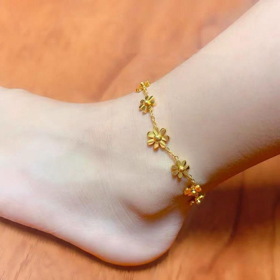 2022 nuevo oro pequeño Zou Ju tobillera ajustable japonés y coreano hembra titanio acero nicho siete flor tobillera hembra