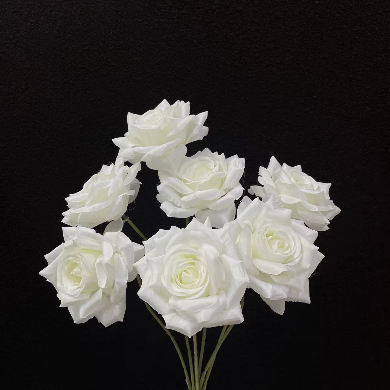 Flores falsas blancas Flores artificiales Flores para bodas Auditorio de bodas Decoración del hotel Techo artificial Flores artificiales Flores falsas