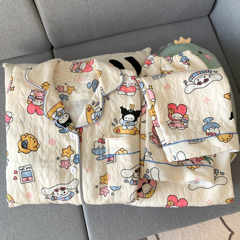 Lápices japoneses pequeños nuevos pijamas de algodón de aire primavera / otoño / invierno mezclado lindo cálido dibujos animados conjunto de ropa para el hogar