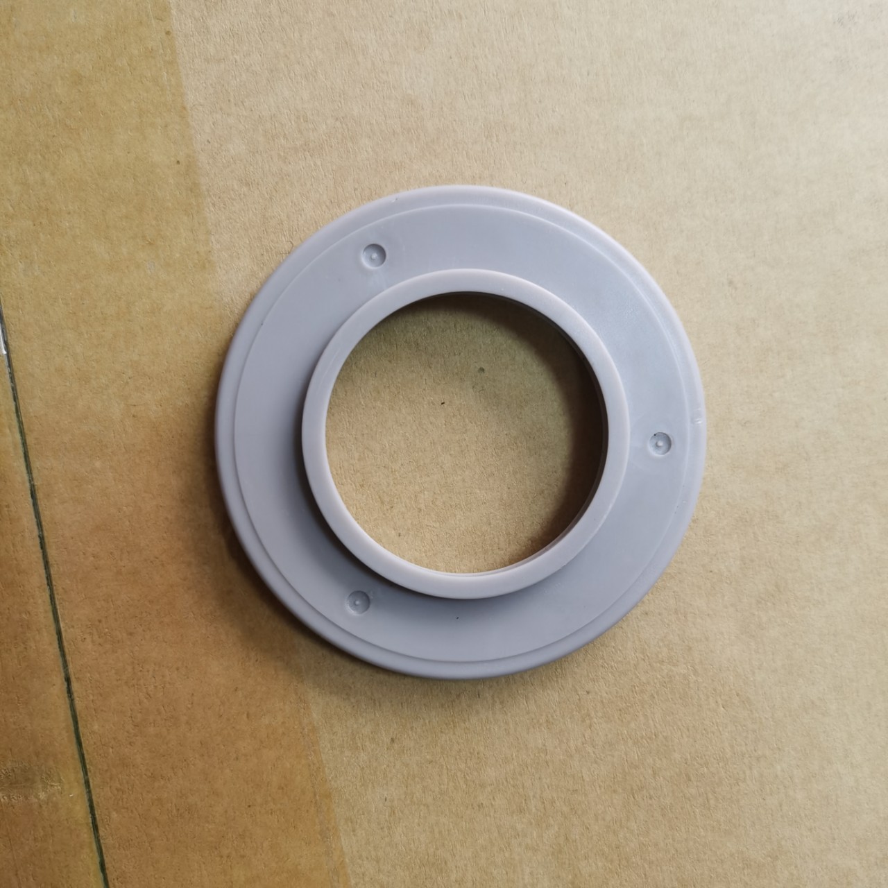 Car Shock Absorber top rubber flat bearing suitable for Nissan Mitsubishi Pajero Outlander Lancer MR272946