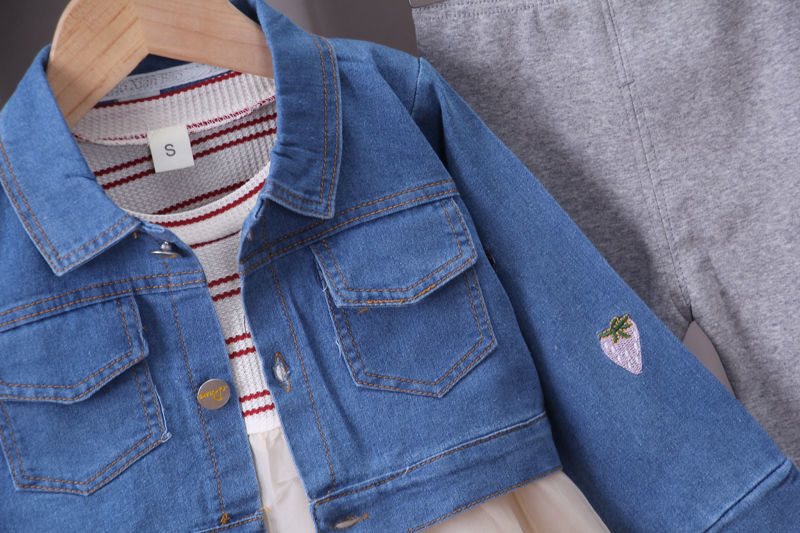 Abbigliamento per bambine primavera autunno maniche lunghe 012-34 anni felpa con cappuccio per neonati tre pezzi versione coreana set per neonati e_voghion.com
